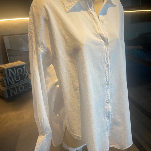white cotton button down from Velvet. size small - Picture 2 of 7
